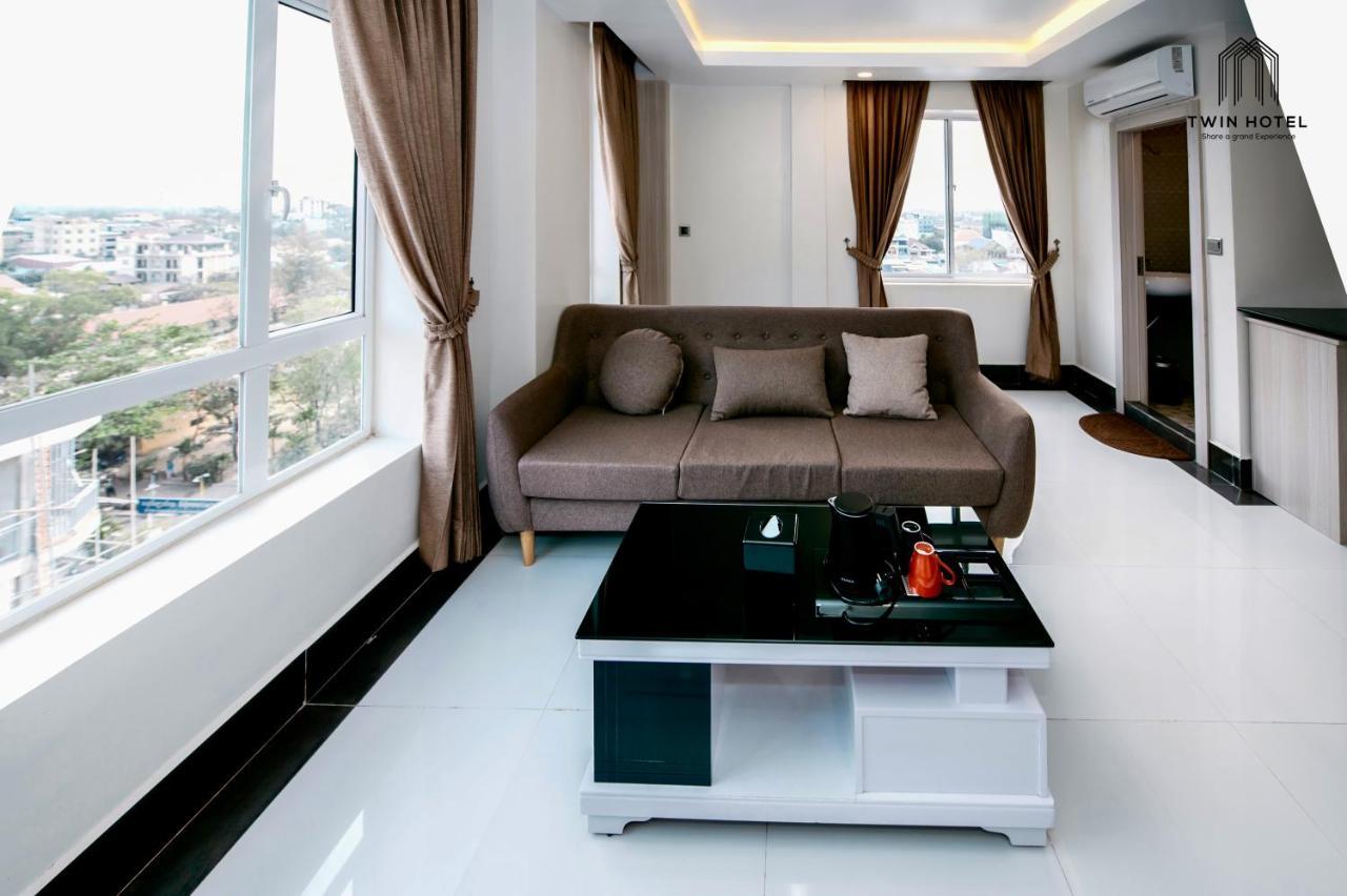 Twin Hotel กำปอต ภายนอก รูปภาพ